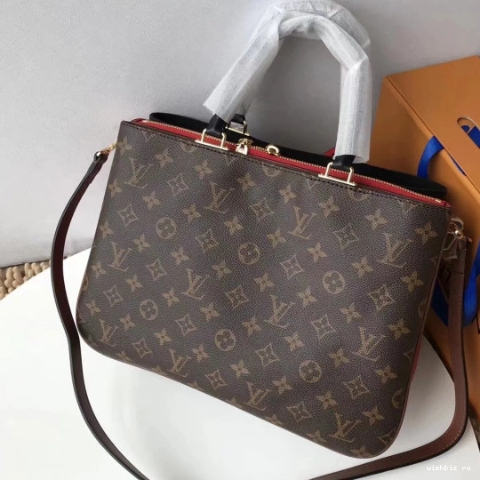 WIS Louis Saintonge Camera Millefeuille Shoulder M44254 Vuitton bag 0123